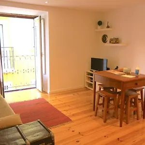 Appartement Cozy In Mouraria With Ac, Lisboa